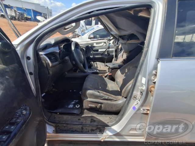 2026 TOYOTA HILUX CD 
