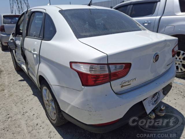 2015 FIAT GRAND SIENA 