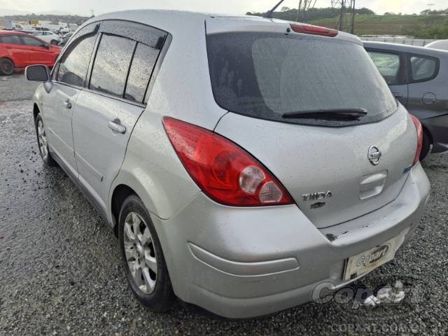2011 NISSAN TIIDA 