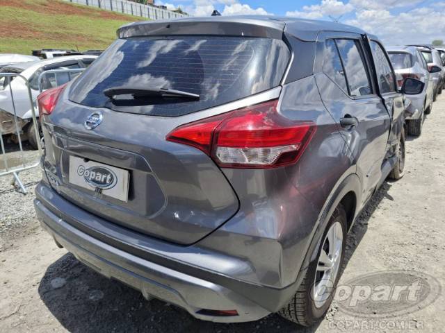2022 NISSAN KICKS 