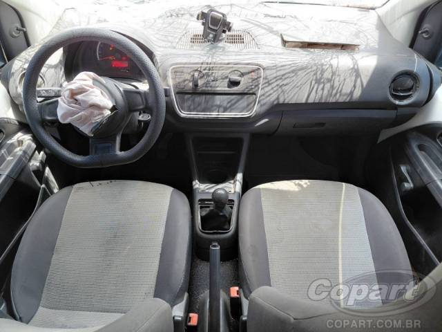 2015 VOLKSWAGEN UP 