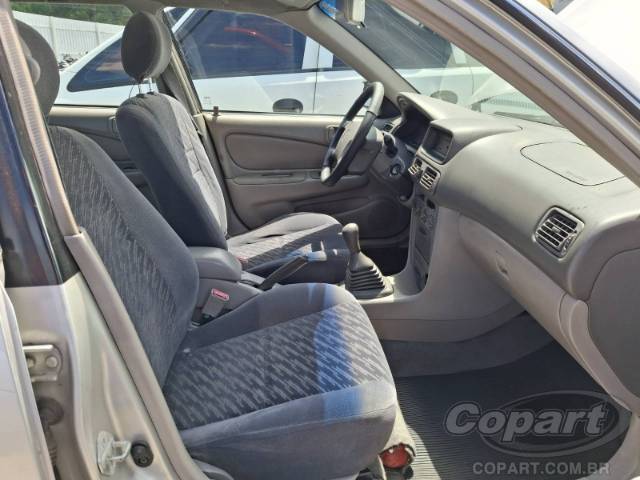 2002 TOYOTA COROLLA 