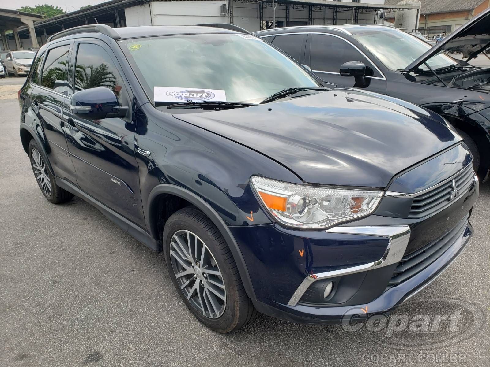 Veículo Mitsubishi ASX Mitsubishi ASX AWD CVT 2.0 16V MIVEC 2018 Pequena Monta 2018 em leilão