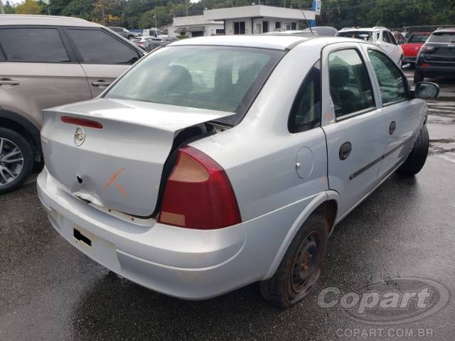 2004 CHEVROLET CORSA SEDAN 