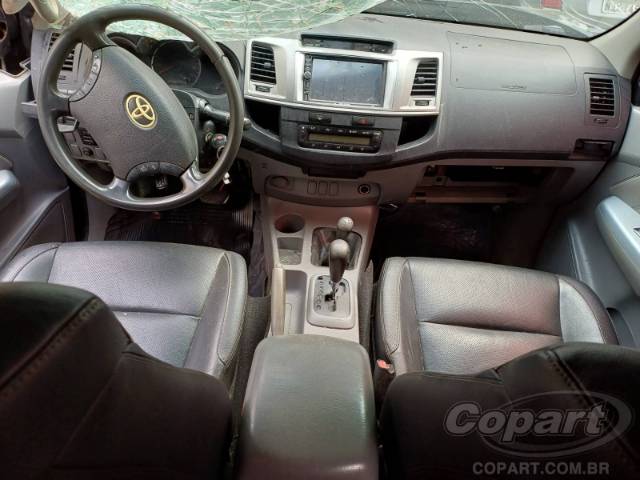 2011 TOYOTA HILUX CD 