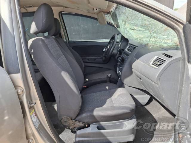 2014 VOLKSWAGEN SPACEFOX 