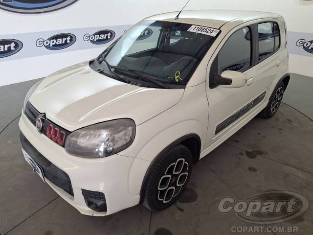2015 FIAT UNO 
