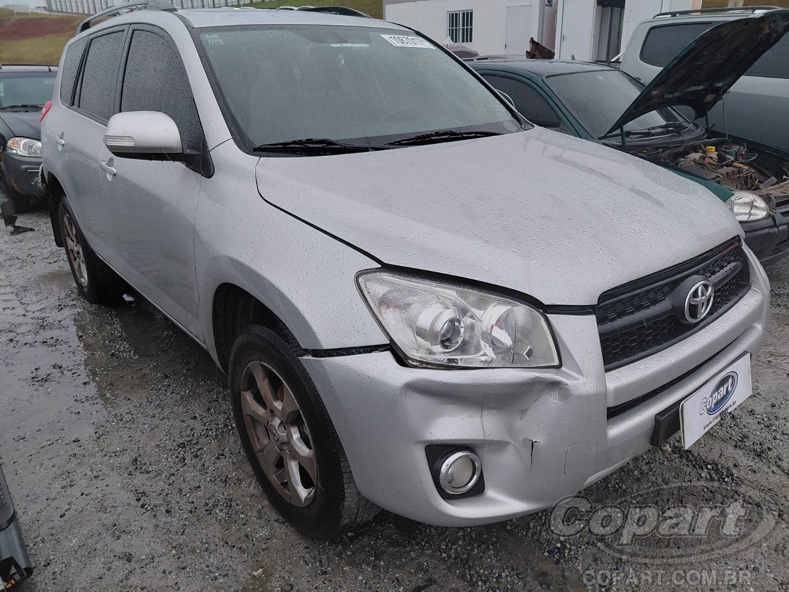 Veículo Toyota RAV4 TOYOTA RAV4 2.4 16V 2011 2011 em leilão