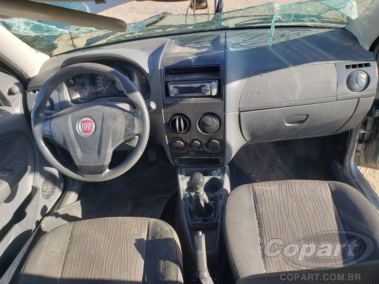Foto 9 de 10: 2016 FIAT PALIO