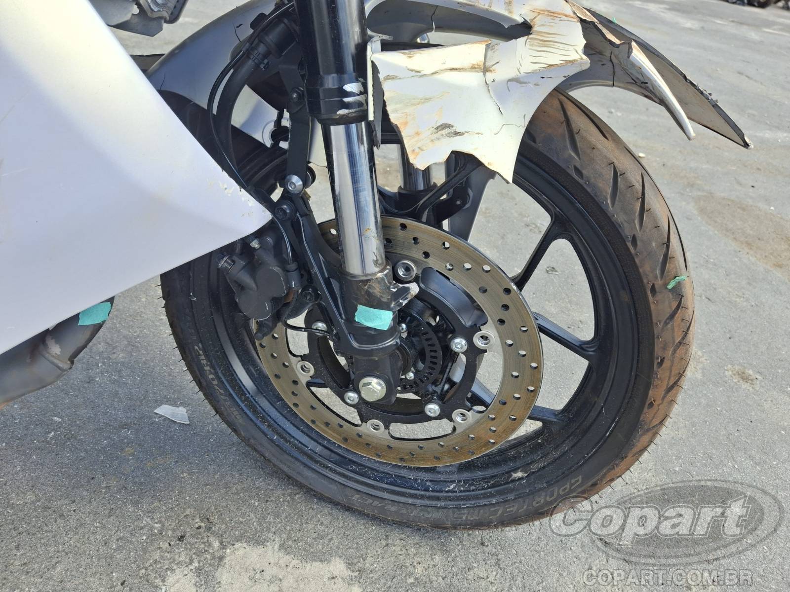 Foto 8 de 10: 2026 YAMAHA YZF R3