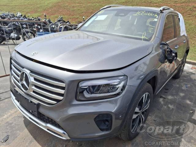 2025 MERCEDES BENZ GLB 