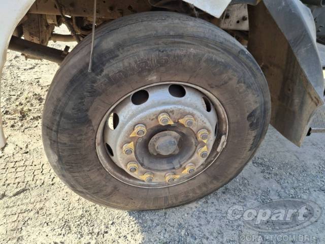 2015 FORD CARGO 2423 