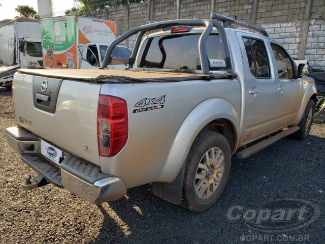 2016 NISSAN FRONTIER CD 