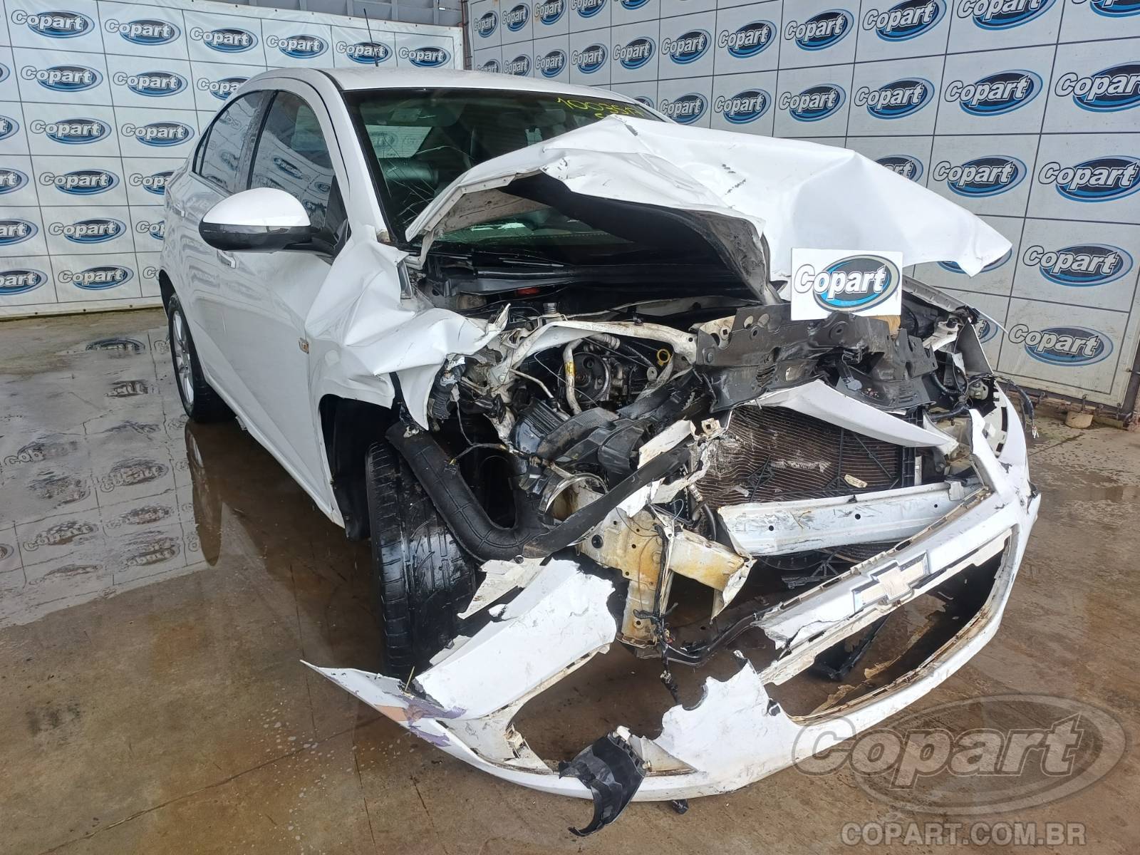 Veículo GM - Chevrolet Sonic CHEVROLET SONIC SEDAN LTZ AT 1.6 16V ECOTEC 2013 2013 em leilão
