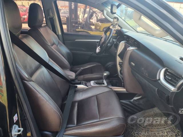 2017 TOYOTA HILUX SW4 