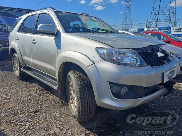 2012 TOYOTA HILUX SW4 