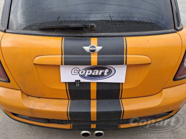 2010 MINI COOPER 