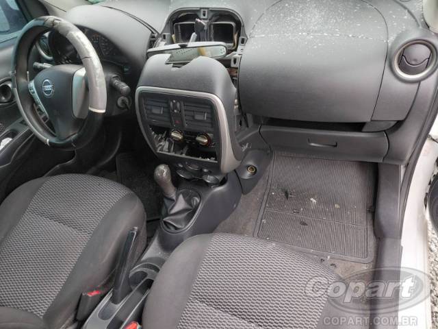 2017 NISSAN VERSA 