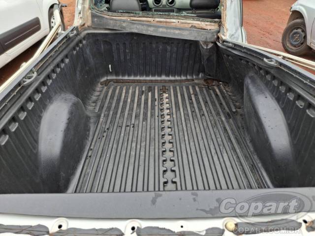 2015 VOLKSWAGEN SAVEIRO 