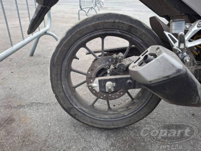 2026 HONDA CB 300F 