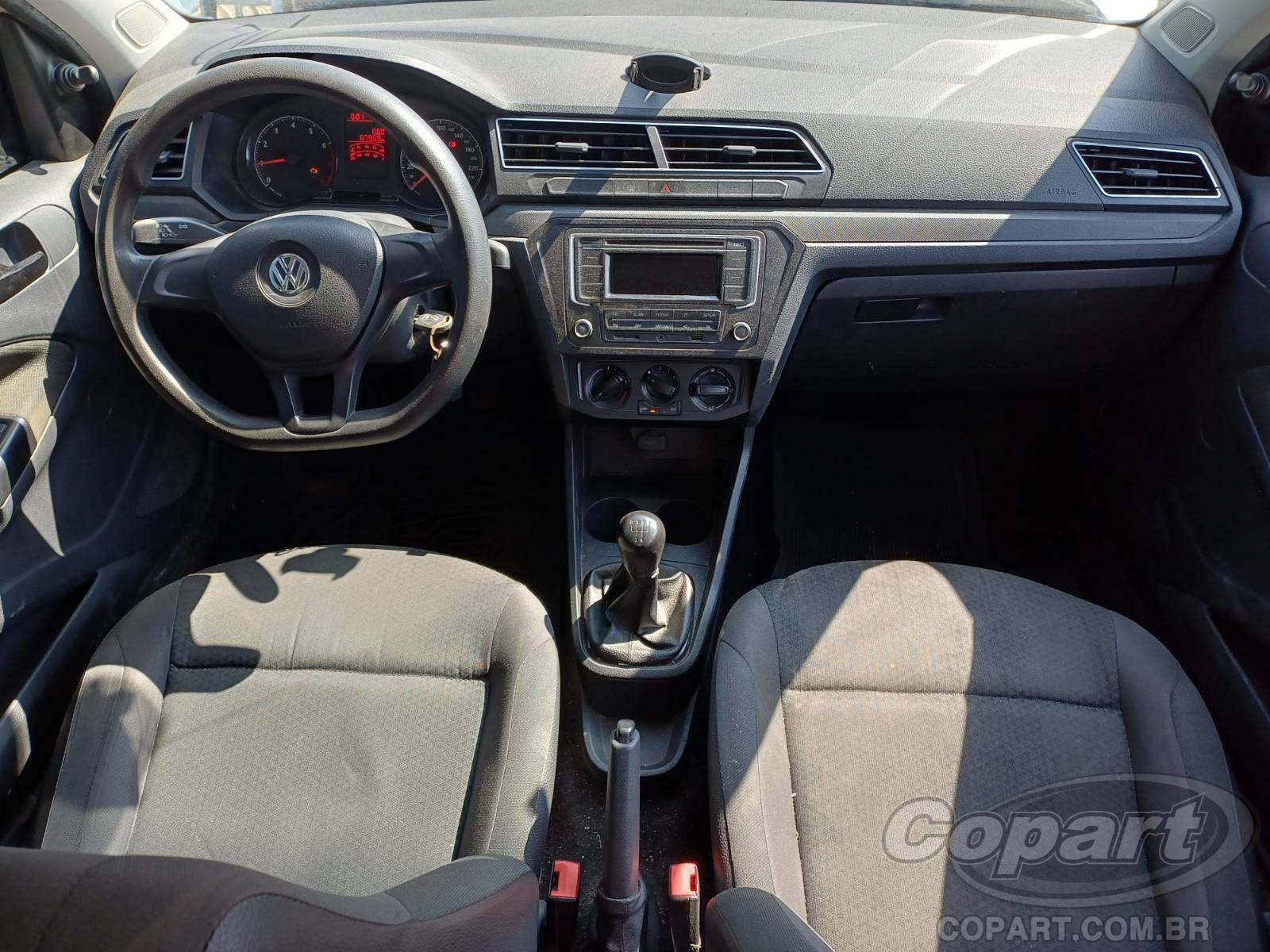 2022 VOLKSWAGEN VOYAGE — foto 9 de 13