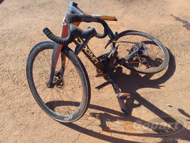 0 PINARELLO DOGMA F 2025 