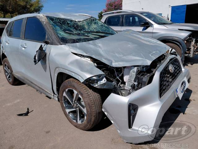 2026 TOYOTA Yaris Cross 