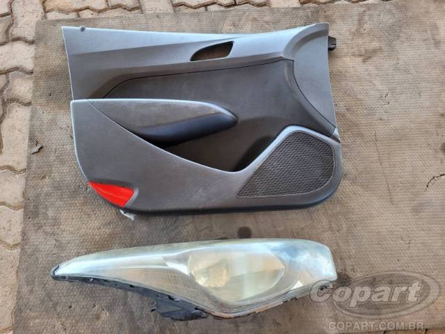 2015 HYUNDAI HB20 