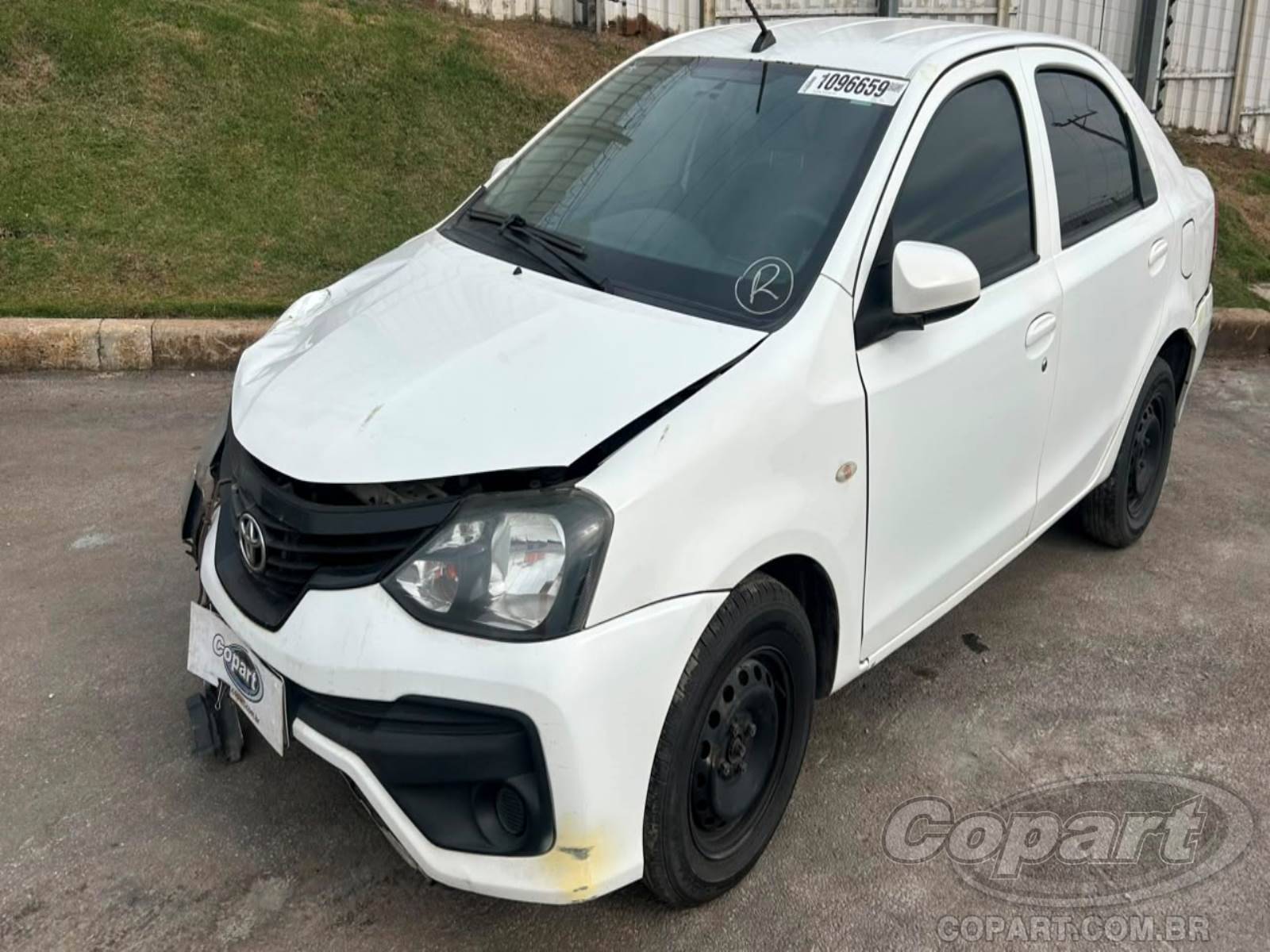 Foto 2: 2020 TOYOTA ETIOS SEDA