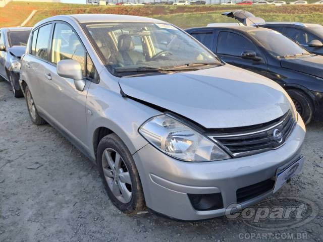 2012 NISSAN TIIDA 