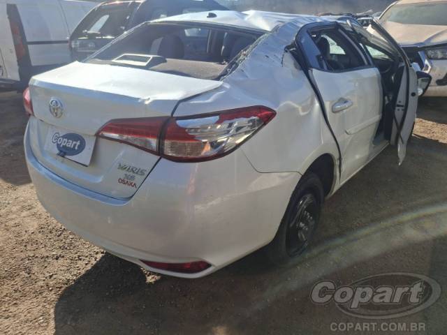 2023 TOYOTA YARIS SEDA 