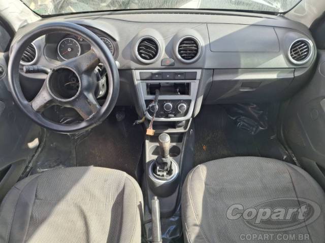 2013 VOLKSWAGEN GOL 