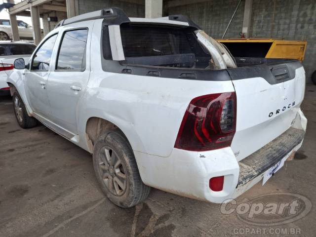 2022 RENAULT DUSTER OROCH 