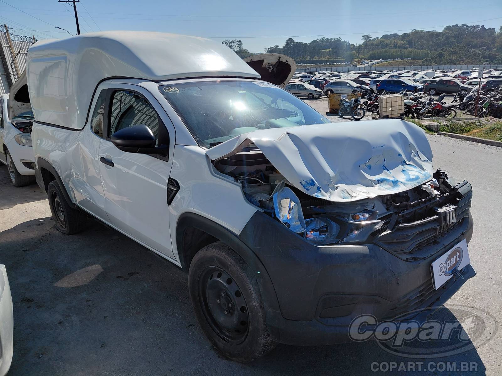 Fiat Strada 2023 em leilão