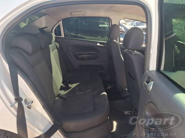 2015 VOLKSWAGEN VOYAGE 