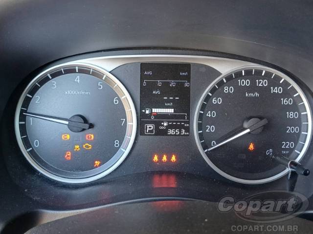 2025 NISSAN Kicks Play 