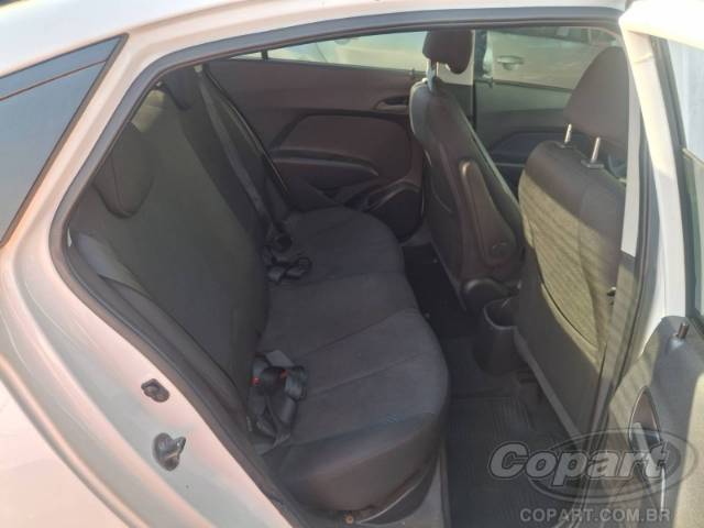 2014 HYUNDAI HB20S 