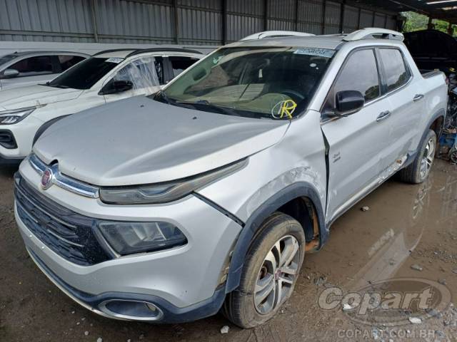 2017 FIAT TORO 