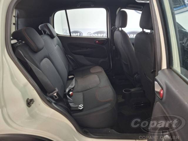 2015 FIAT UNO 
