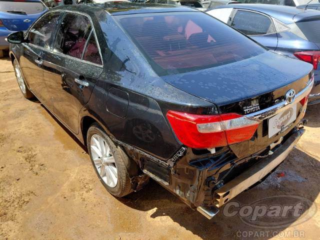 2013 TOYOTA CAMRY 
