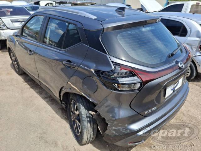 2024 NISSAN KICKS 