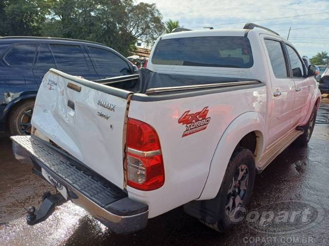 2015 TOYOTA HILUX CD 