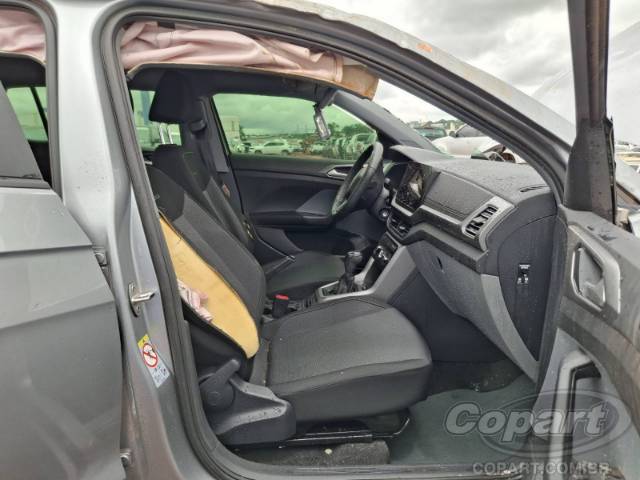 2025 VOLKSWAGEN T-CROSS 