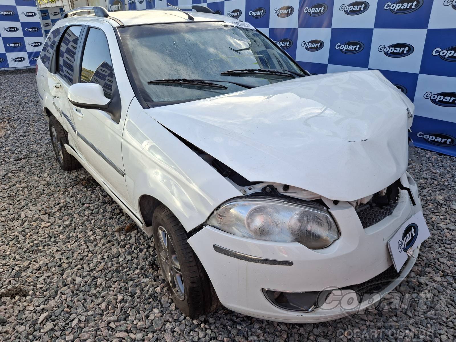 Veículo Fiat Palio FIAT PALIO WEEKEND 2014 2014 em leilão