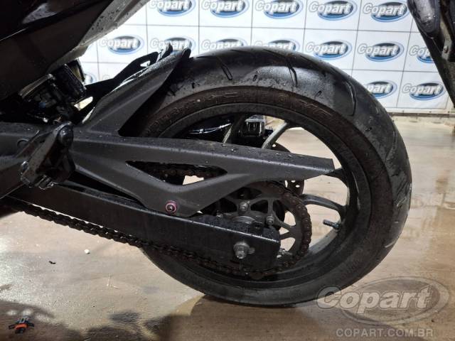 2025 BAJAJ DOMINAR 
