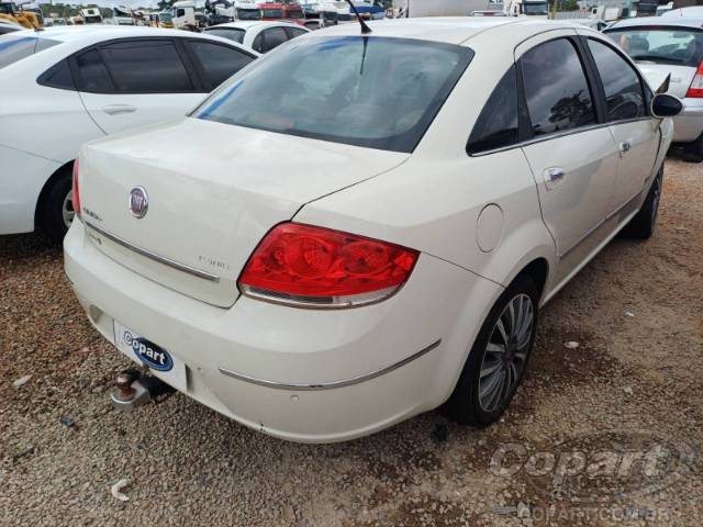 2013 FIAT LINEA 