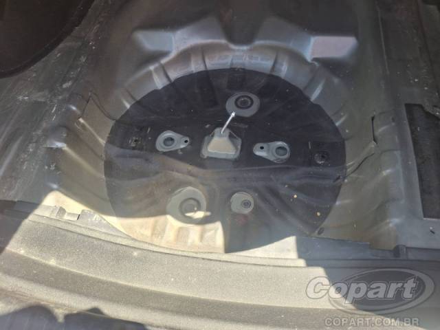 2024 TOYOTA YARIS SEDA 