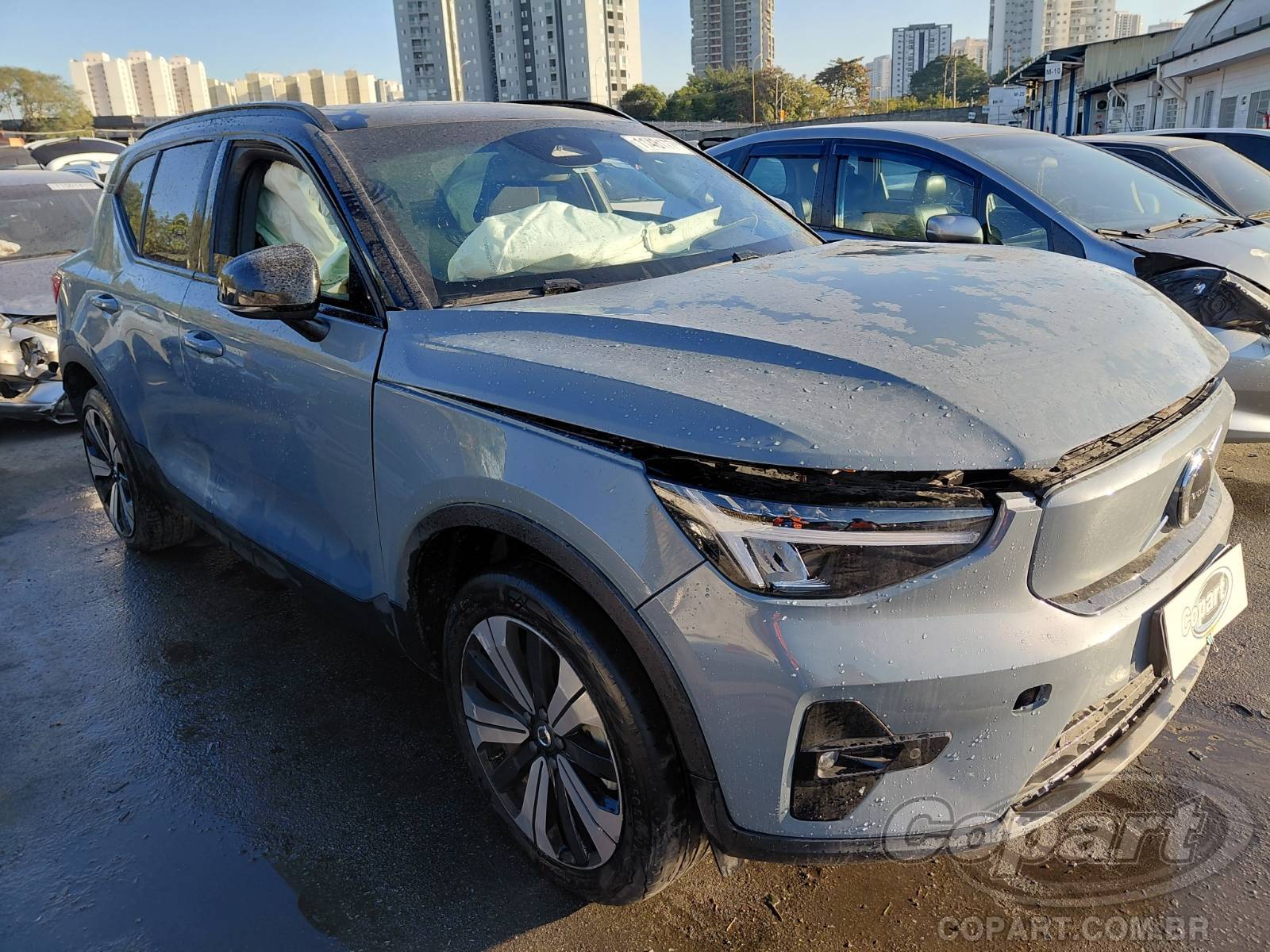 Veículo Volvo XC40 Volvo XC40 P6 Recharge Eletric Plus AWD 170 kW 2023 Colisão 2023 em leilão