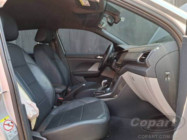 2023 VOLKSWAGEN T-CROSS 