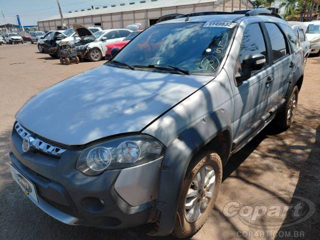2013 FIAT PALIO WEEKEND 